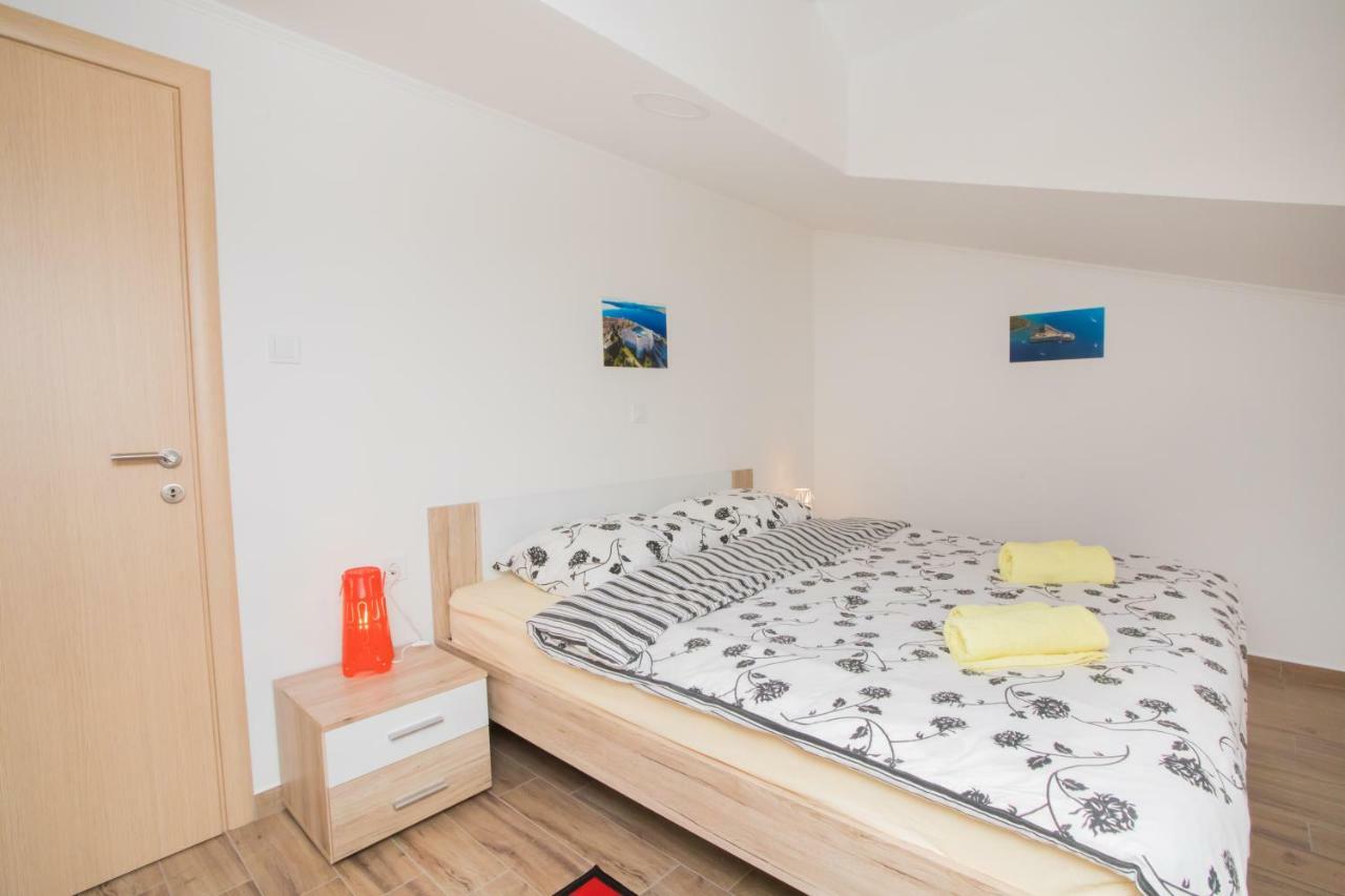 Apartments Tonka Šibenik Екстериор снимка
