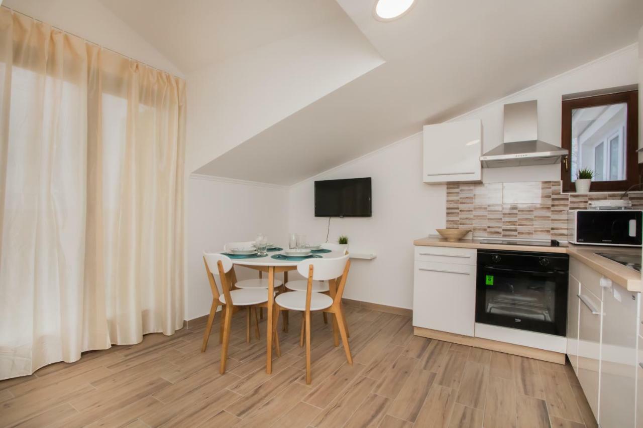 Apartments Tonka Šibenik Екстериор снимка