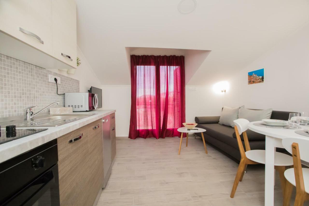 Apartments Tonka Šibenik Екстериор снимка