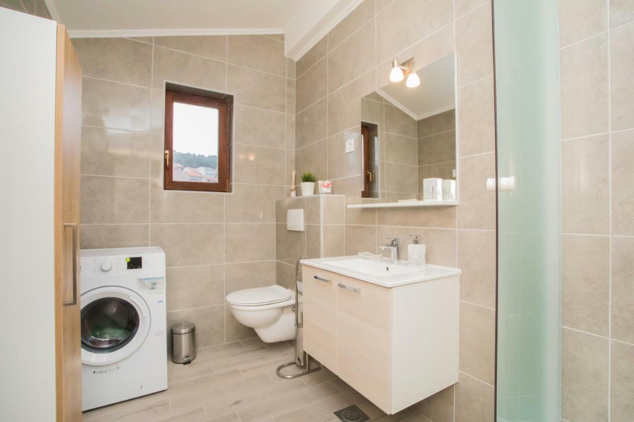 Apartments Tonka Šibenik Екстериор снимка