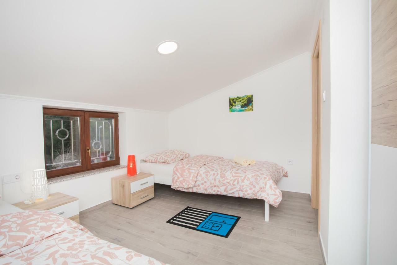 Apartments Tonka Šibenik Екстериор снимка