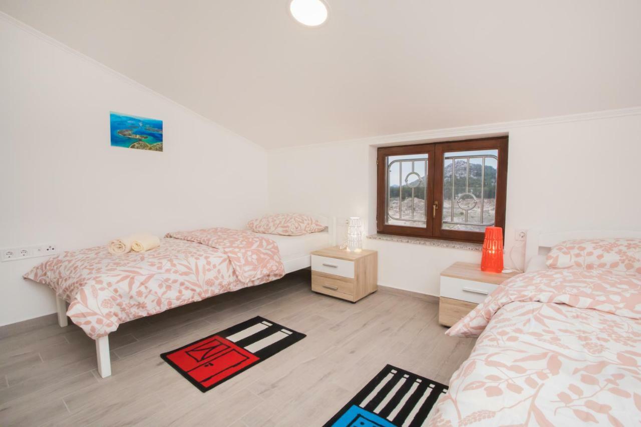 Apartments Tonka Šibenik Екстериор снимка